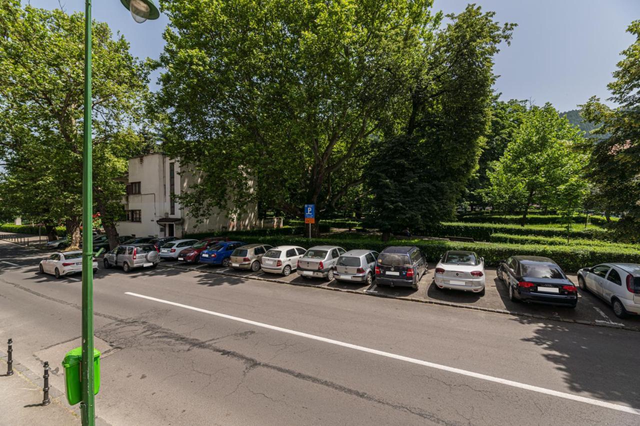 Sabin Apartments Private Parking 布拉索夫 外观 照片