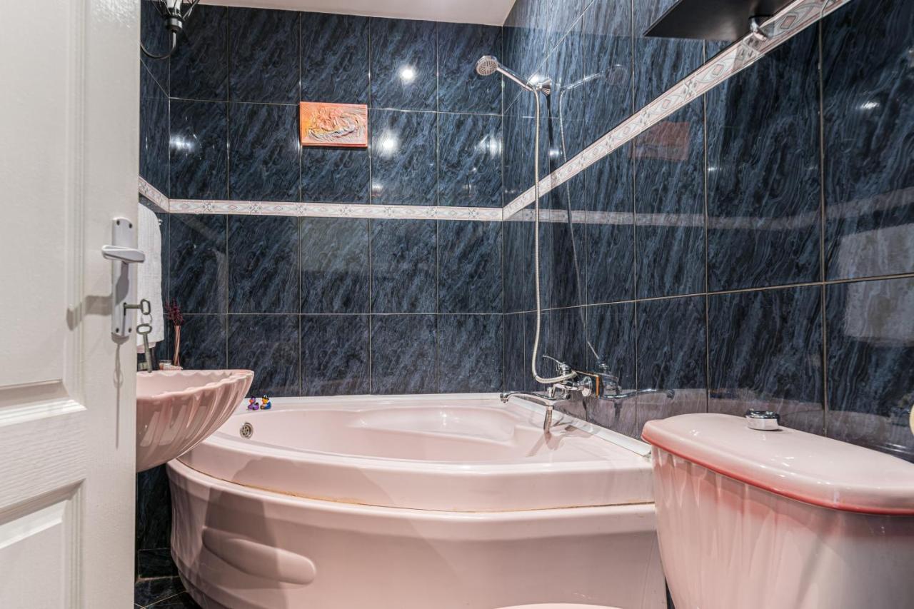 Sabin Apartments Private Parking 布拉索夫 外观 照片